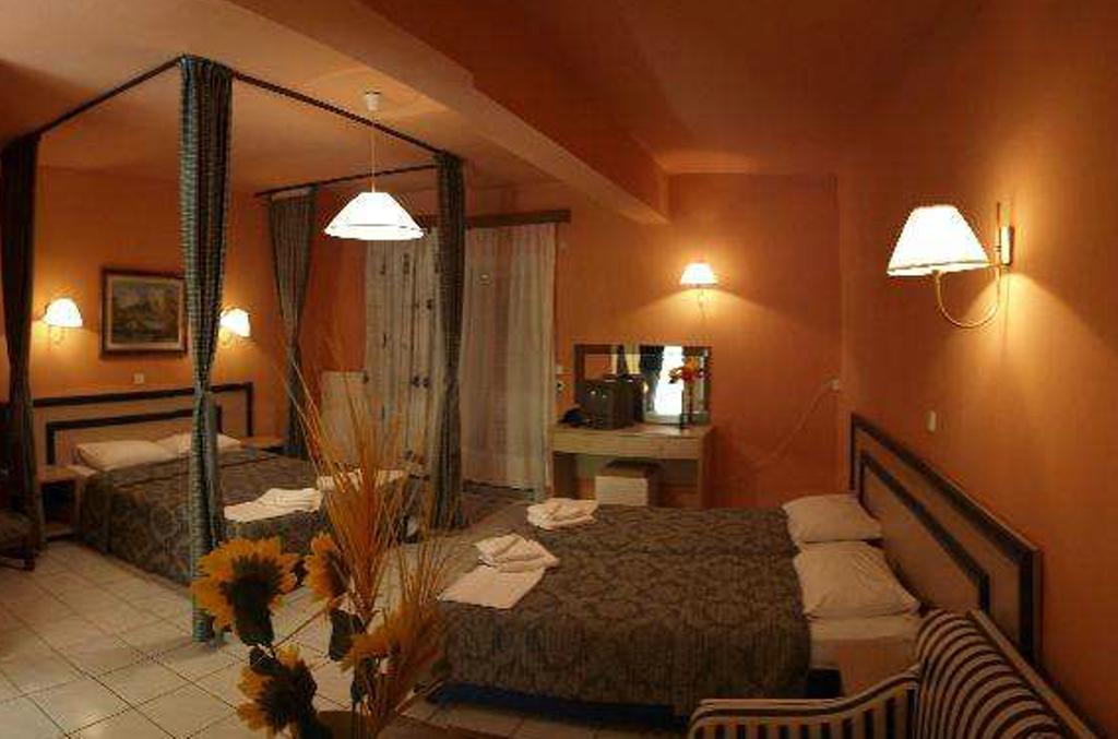 Polychrono Beach Hotel Oda fotoğraf